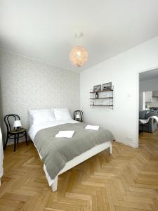 Posteľ alebo postele v izbe v ubytovaní 08 Gdynia Centrum - Apartament Mieszkanie dla 6 os