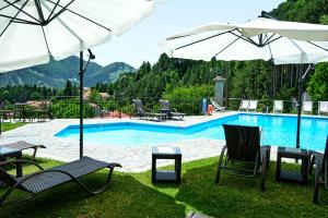 Bazén v ubytování Hotel Victoria nebo v jeho okolí