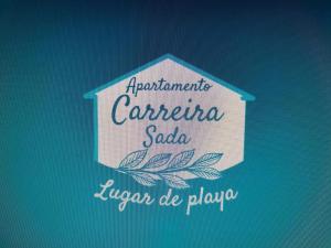 eine Abschlusskappe mit den Worten campinas saoriaova de play in der Unterkunft Apartamento Carreira Sada in Sada