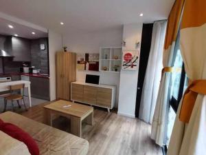 Kuchyňa alebo kuchynka v ubytovaní Apartamento Carreira Sada