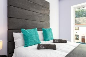 Katil atau katil-katil dalam bilik di Designed for Work - Reliable, Comfortable Stay - Apartment 2
