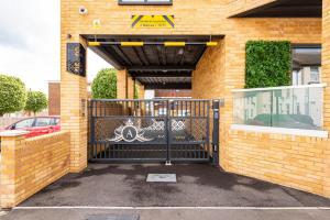 Apartment 3 - GREAT CENTRAL LOCATION!