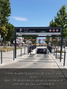 Fotografie z fotogalerie ubytování Studio Non Fumeur 38m2 calme, confort, ascenseur v destinaci Béziers