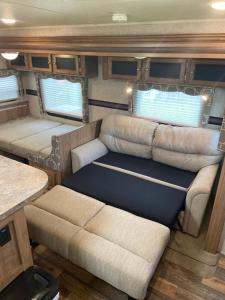 Posezení v ubytování Cozy Camper - Free Parking
