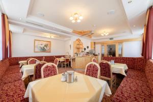 Apart Garni St Martin - Silvretta Card Premium Betriebにあるレストランまたは飲食店