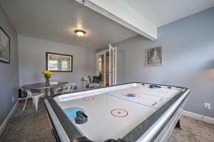 Gallery image of Idyllic Nampa Family Home with Hot Tub and Fire Pit! in Nampa