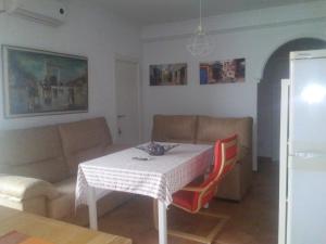 Część wypoczynkowa w obiekcie El apartamento de Ana -Jerez