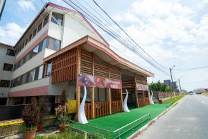 Tòa nhà nơi nhà trọ tọa lạc