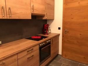 Kuchyň nebo kuchyňský kout v ubytování Ferienwohnung Waldglück