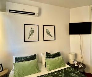 A bed or beds in a room at Amazing Studio Torremolinos