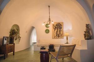 O zonă de relaxare la Hiraeth Santorini