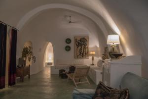 O zonă de relaxare la Hiraeth Santorini