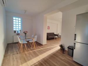 Fotografia z galérie ubytovania WSD Paleo Faliro Stylish 1BD Apt near Marina & Beach v Aténach