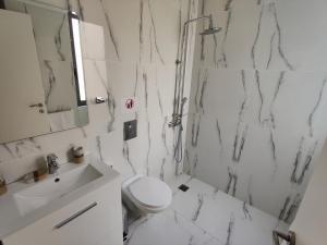 Fotografia z galérie ubytovania WSD Paleo Faliro Stylish 1BD Apt near Marina & Beach v Aténach