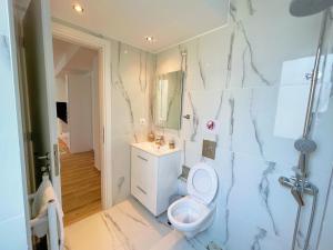 Fotografia z galérie ubytovania WSD Paleo Faliro Stylish 1BD Apt near Marina & Beach v Aténach
