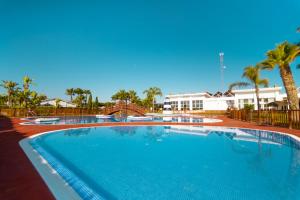 Basen w obiekcie Kampaoh Costa Blanca lub w pobliżu