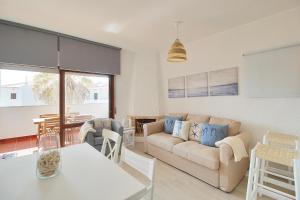 Et opholdsområde på Apt 1 Quarto, Piscina, AC, Varanda, Prestige For Home