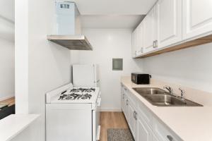 Η κουζίνα ή μικρή κουζίνα στο Charming Apartment