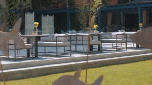 Istumisnurk majutusasutuses Tulip Residence & Spa Hotel