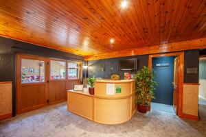 The lobby or reception area at The Galley Of Lorne Inn