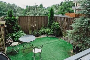 Vonkajšia záhrada v ubytovaní Apartament Witkiewicza Sanok