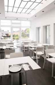 Restoran või mõni muu söögikoht majutusasutuses Hotel St James
