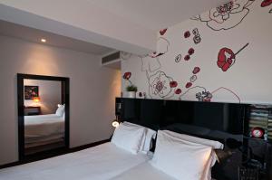 Voodi või voodid majutusasutuse Porto Trindade Hotel toas