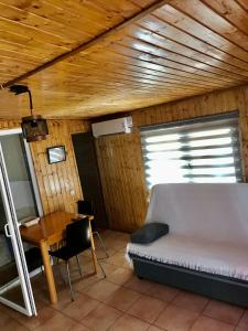 Zdjęcie z galerii obiektu Cabaña JARA Y ENEBRO w Madrycie