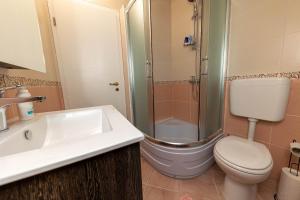 Koupelna v ubytování Apartmani Kaiserin