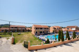 Bazén v ubytování Theodosia Hotel nebo v jeho okolí