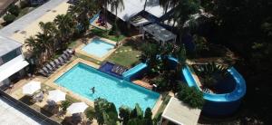 Uma vista da piscina em Villa Verde Hotel ou nos arredores