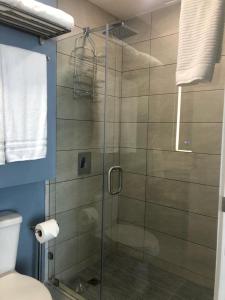 JF Three Bedroom Apartment的一间浴室