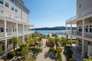 Gallery image of Prestige Oceanfront Resort, WorldHotels Luxury in Sooke