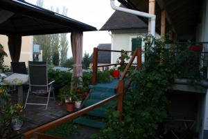 Balkón nebo terasa v ubytování Pension Pock