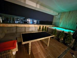 Swimmingpoolen hos eller tæt på Anastasia Mountain Apartment - Poiana Brasov