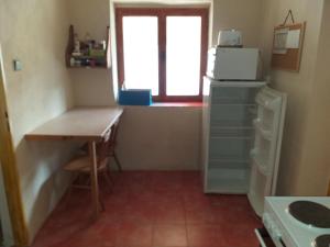A kitchen or kitchenette at Turistická ubytovňa Chalupa Runina 8