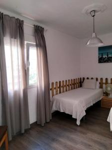 Galeriebild der Unterkunft Malvarrosa Apartamentos in Valencia
