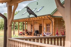 Balkon lub taras w obiekcie Siedlisko Matiaszówka