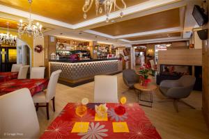 Posezení v ubytování Hotel Alpen