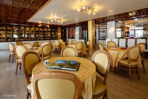 Posezení v ubytování Hotel Alpen