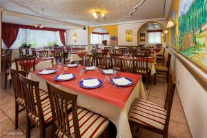 Restaurace v ubytování Hotel Alpen