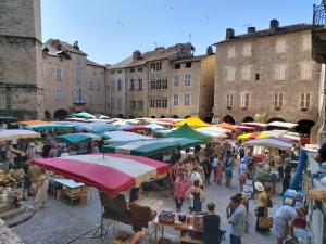 Gallery image of Le Saint-Georges in Villefranche-de-Rouergue