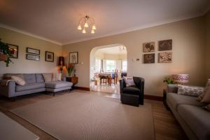 Area soggiorno di Bunratty Meadows Bed & Breakfast