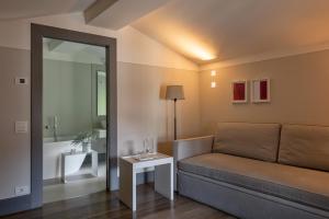 Phòng tắm tại GombitHotel