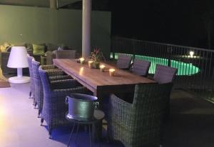 Bazén v ubytovaní New Luxury 3-bedroom Seaview Apt alebo v jeho blízkosti