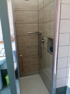 Vonios kambarys apgyvendinimo įstaigoje ASTI centro, appartamento MANUELA