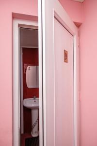 Ένα μπάνιο στο Arsego Hostel