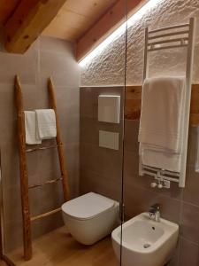 B&B IL BUCANEVE tesisinde bir banyo