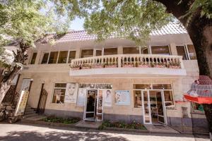 Το κτήριο όπου στεγάζεται  το hostel