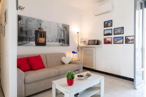 Posedenie v ubytovaní La Veranda - Bright Top Floor apartment with views of the Madonnina